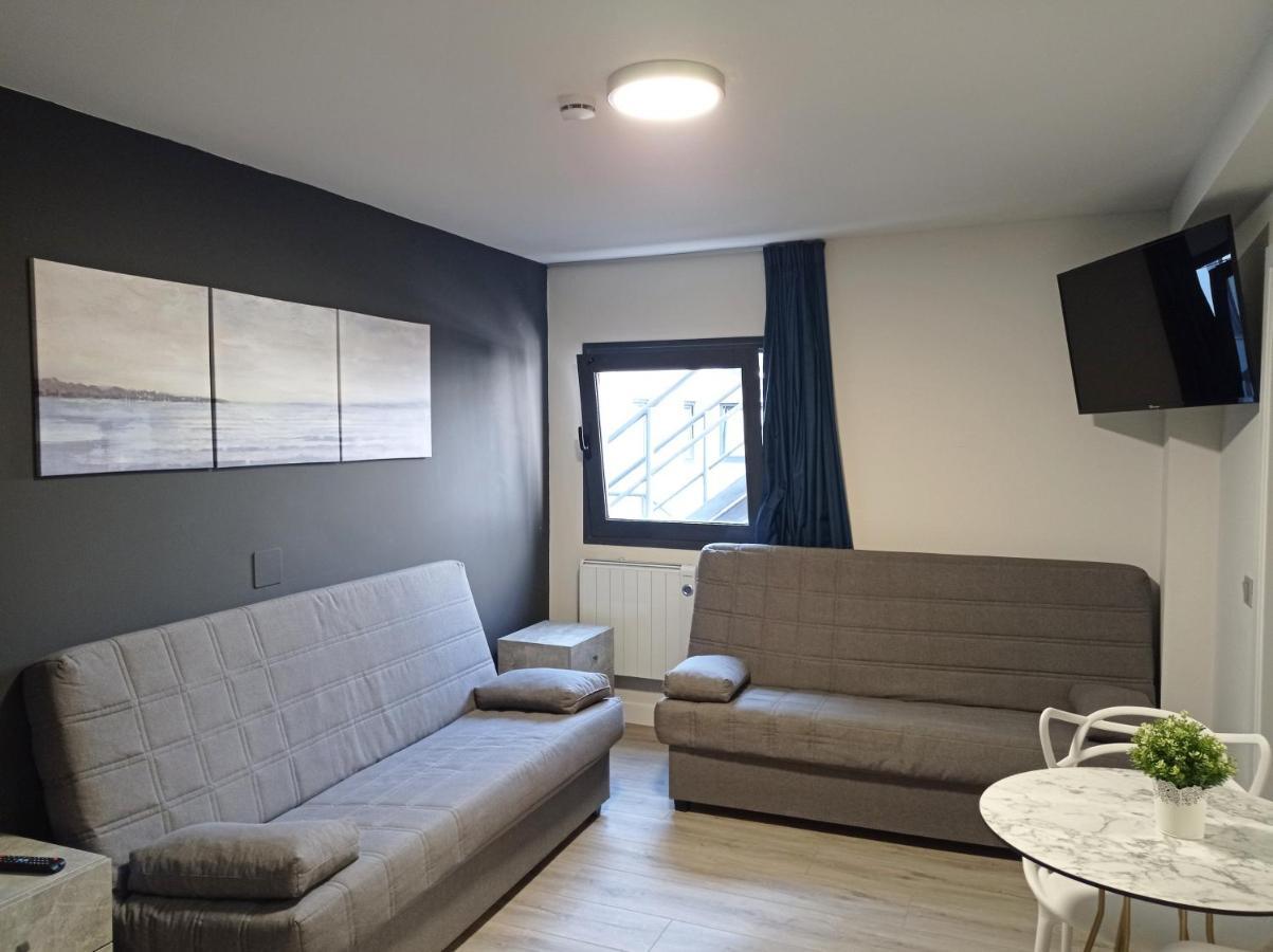Apartamentos Hi Apartaments Santander 3000 Maliaño Esterno foto