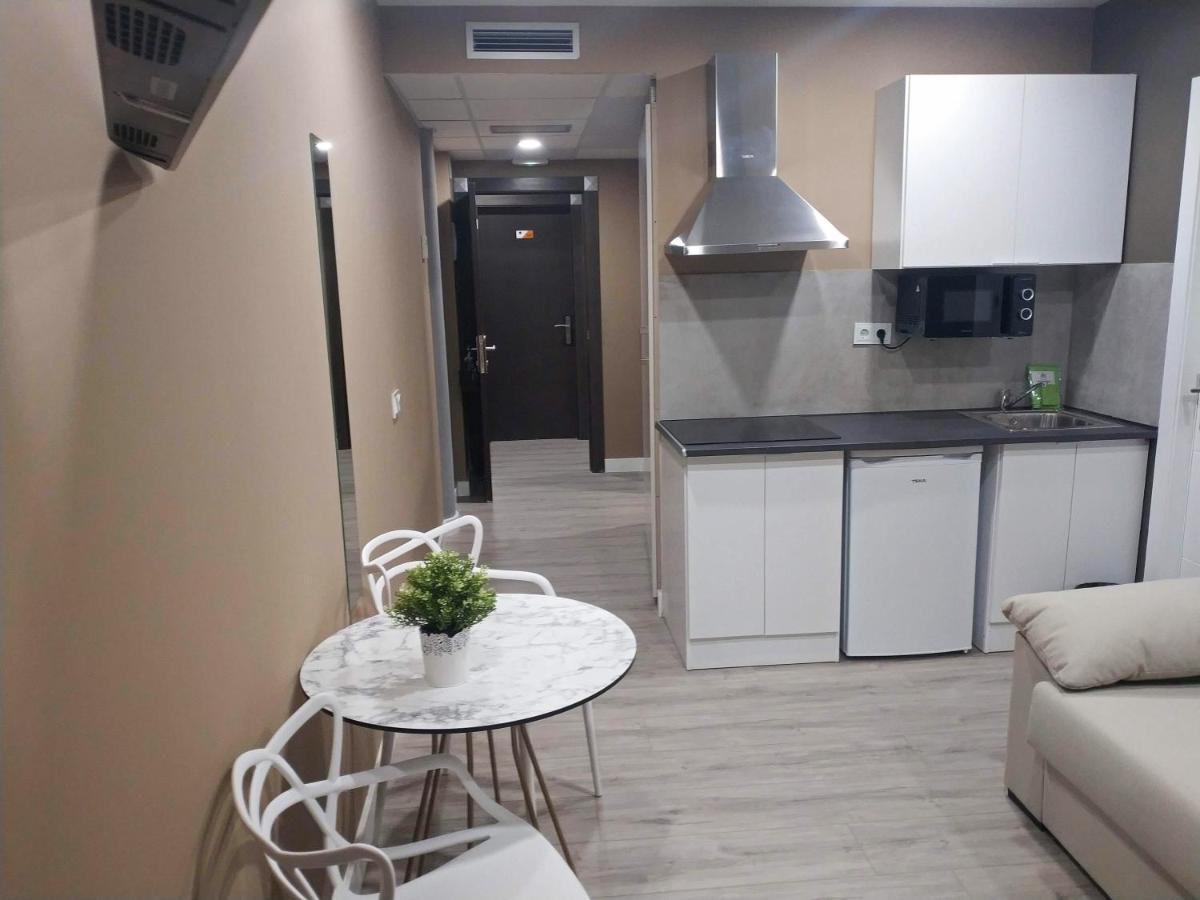 Apartamentos Hi Apartaments Santander 3000 Maliaño Esterno foto