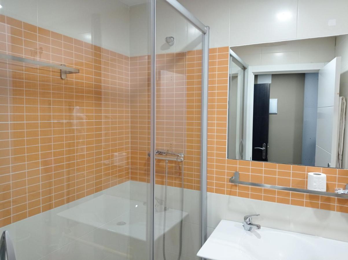 Apartamentos Hi Apartaments Santander 3000 Maliaño Esterno foto